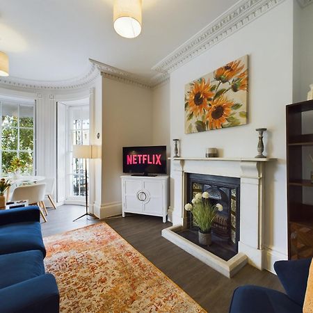 Belle Vue Regency King Size W Free Parking Apartment Cheltenham Exterior photo